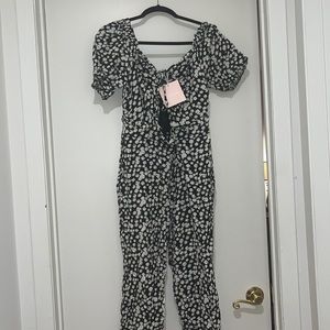 Kittenish floral jumpsuit size large nwt